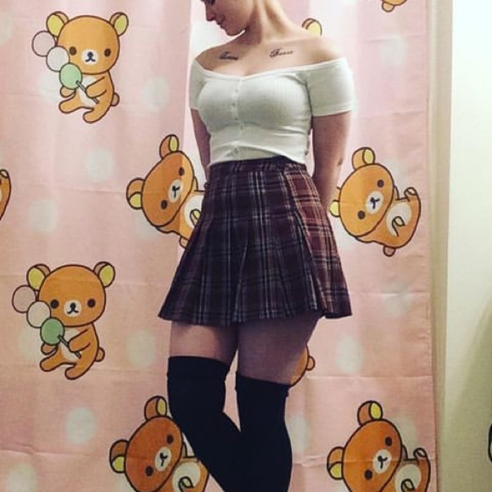 Pleated mini skirt - Picture 2 of 2